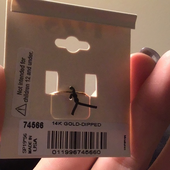 14k Gold dipped rectangular blue or black gem ring - Picture 7 of 7